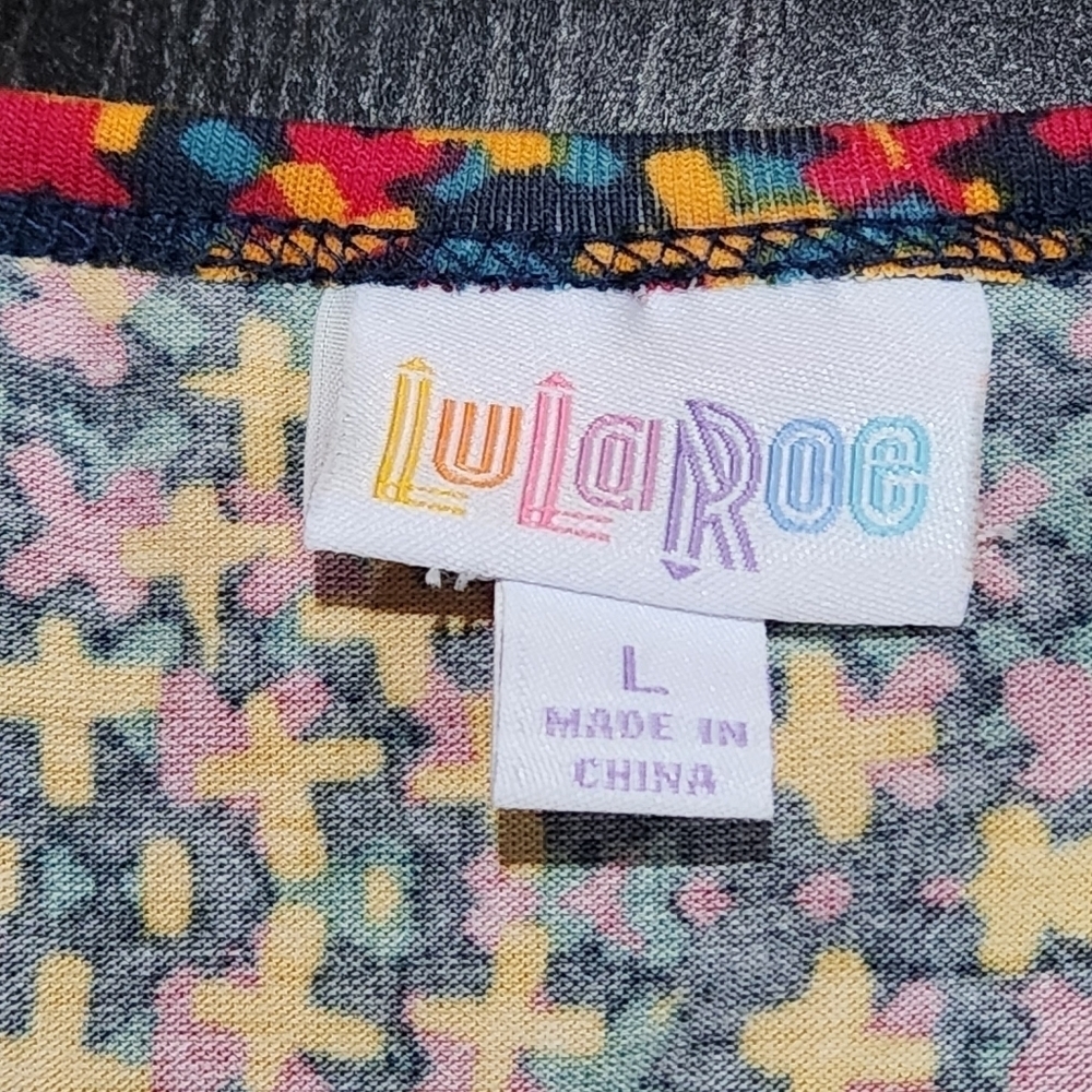 LuLaRoe Nicole Fitted Scoop Neck, Mid-Length Sleeves,Full Circle Skirt Size L. - Picture 7 of 8